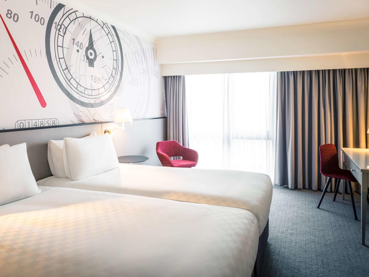 Mercure Dartford Brands Hatch & 4* Ash (Kent)